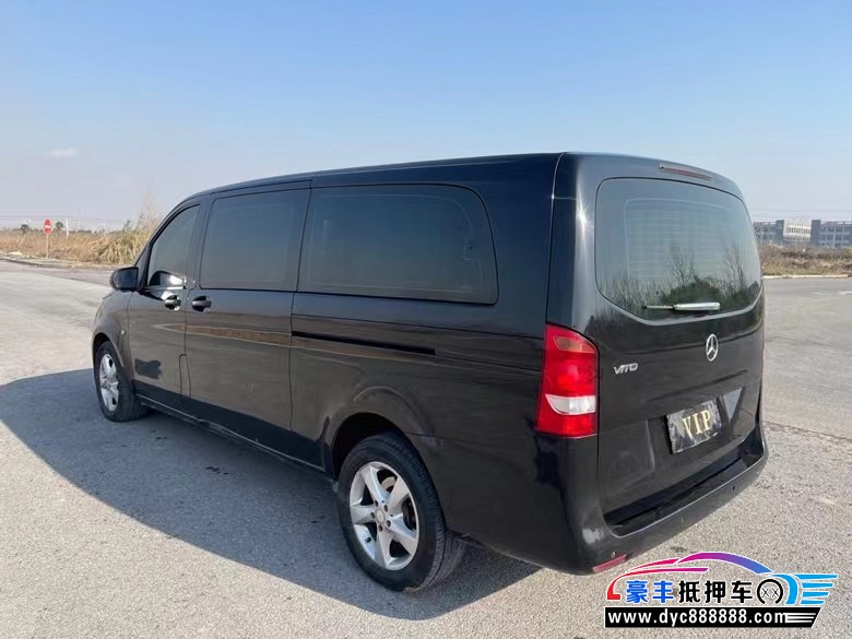 17年奔驰威霆MPV抵押车出售