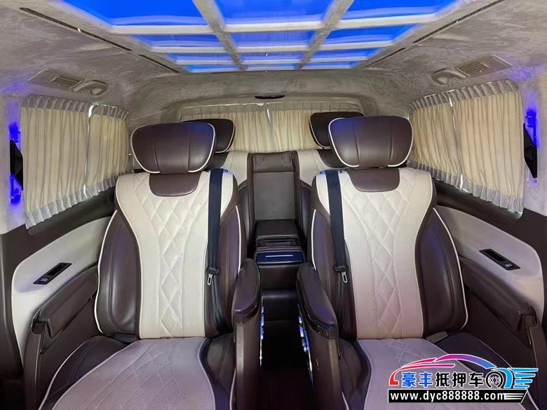 17年奔驰威霆MPV抵押车出售