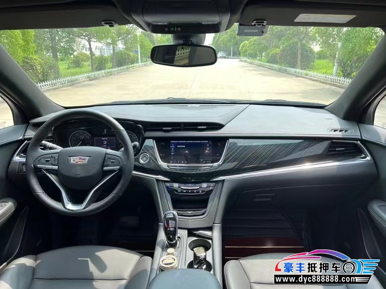 21年凯迪拉克xt6轿车抵押车出售