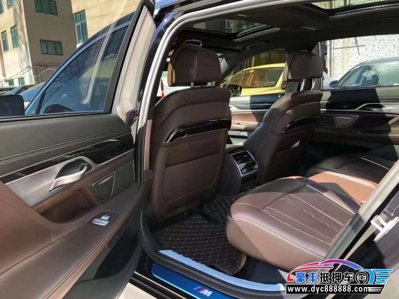 21年宝马7系轿车抵押车出售