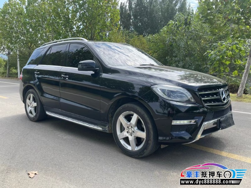 12年奔驰ML轿车抵押车出售