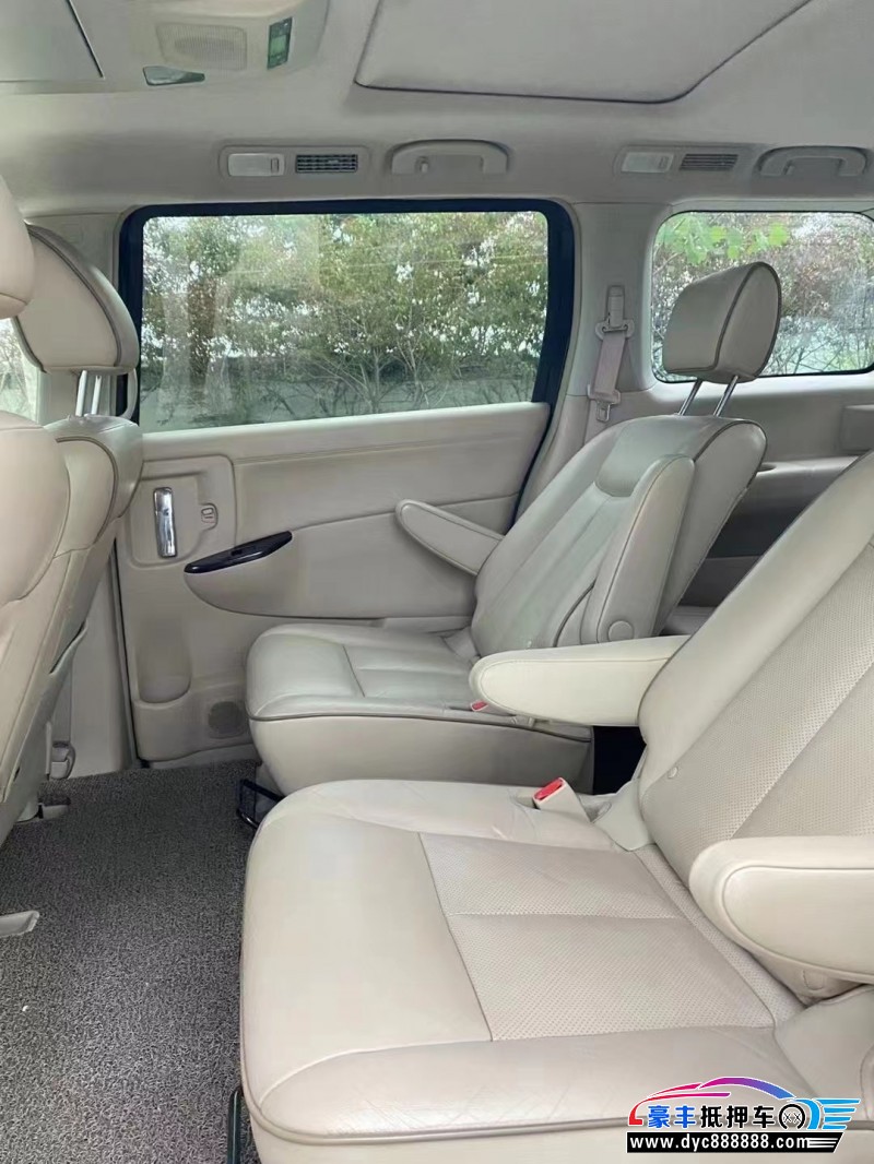 14年日产贵士轿车抵押车出售