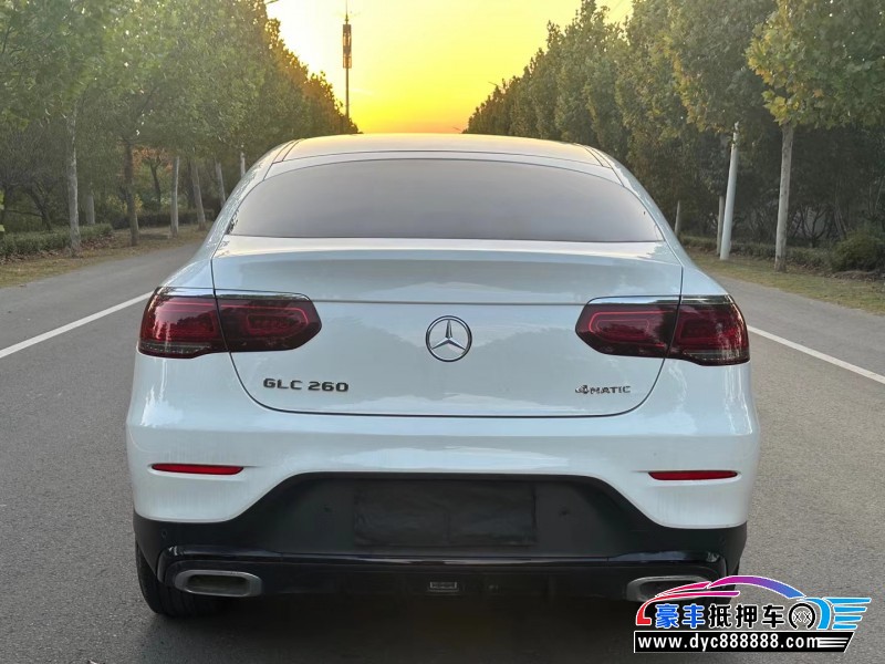 20年奔驰GLC轿车抵押车出售