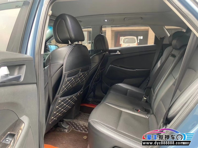 16年现代途胜轿车抵押车出售