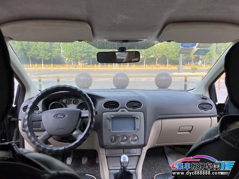 09年福特福克斯轿车抵押车出售