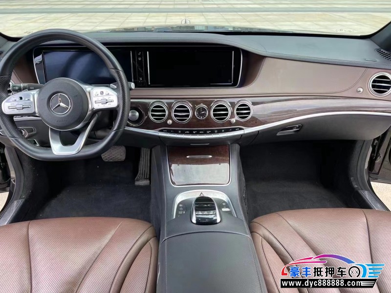 18年奔驰S级轿车抵押车出售