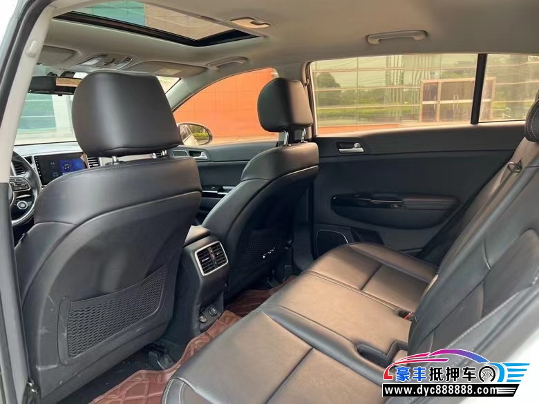 16年起亚KX5轿车抵押车出售