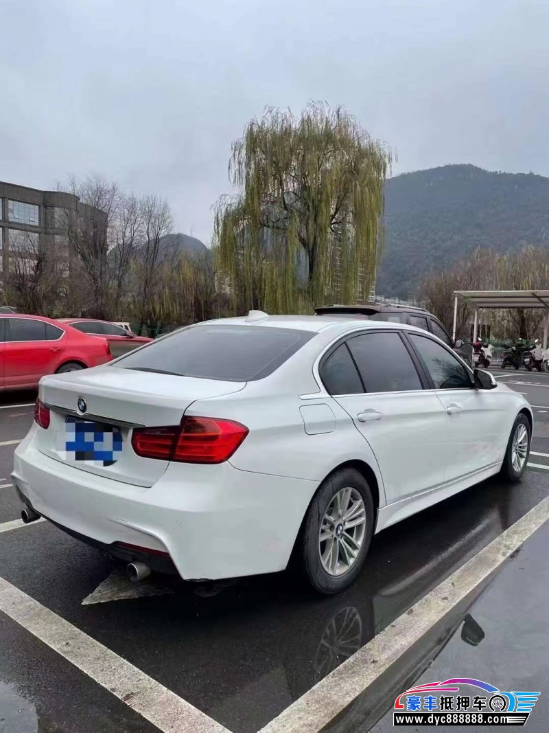 13年宝马3系轿车抵押车出售