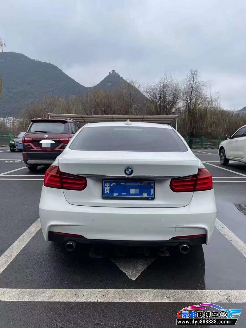 13年宝马3系轿车抵押车出售