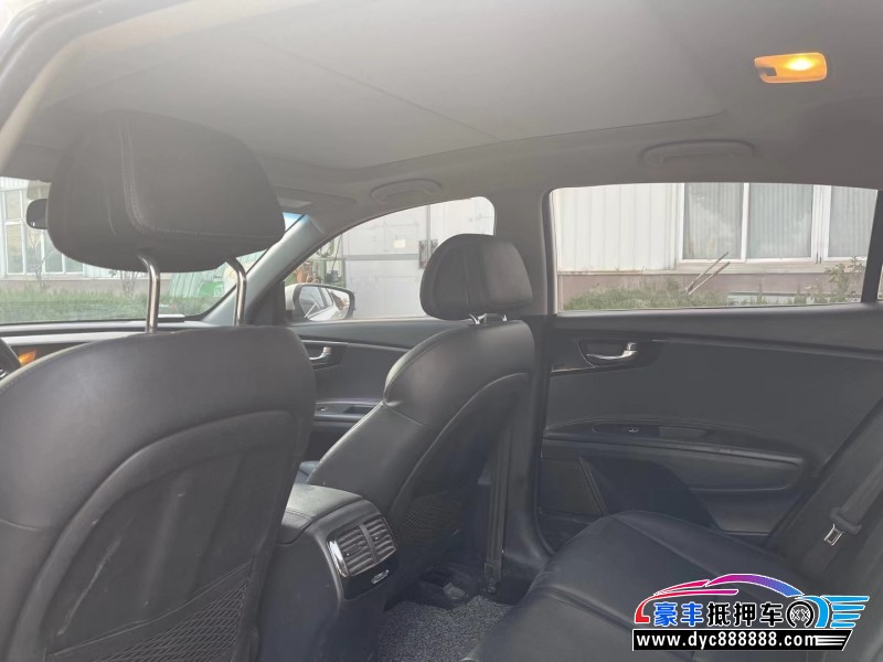 17年起亚K4轿车抵押车出售