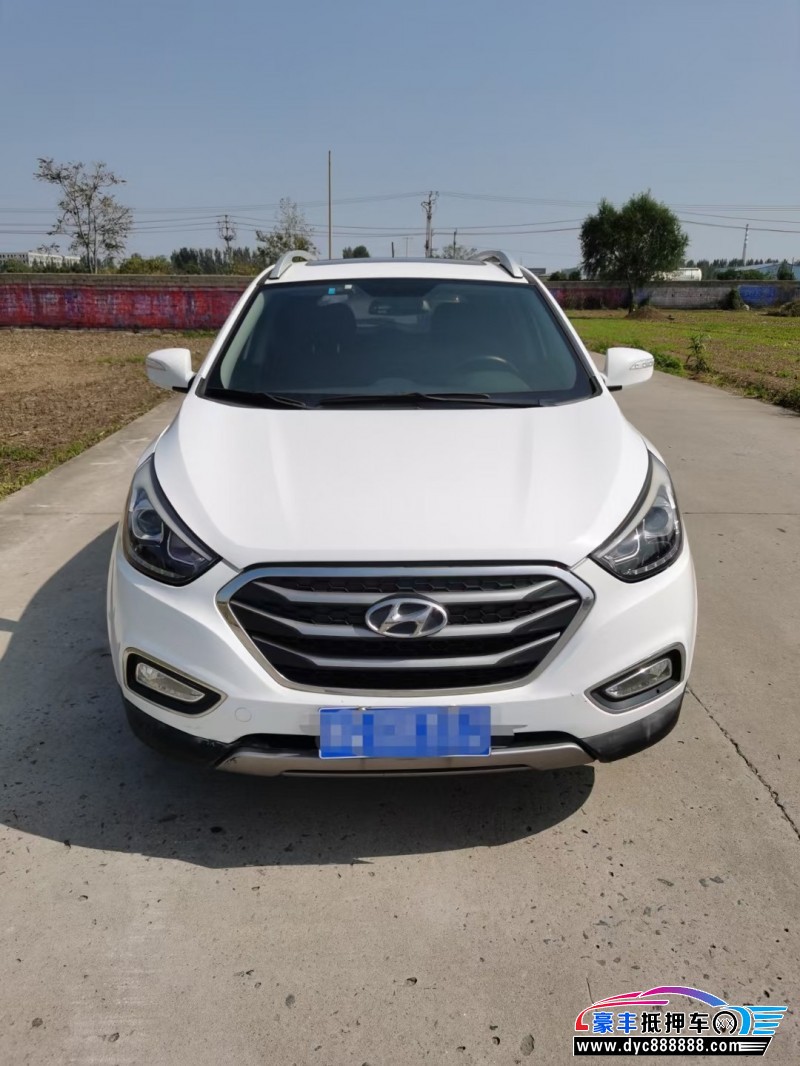 16年现代ix35轿车抵押车出售