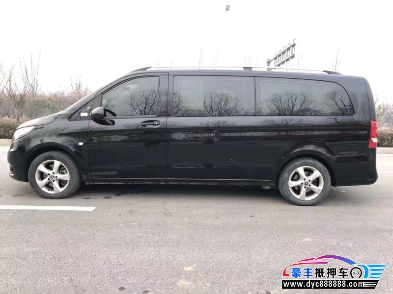 20年奔驰威霆轿车抵押车出售