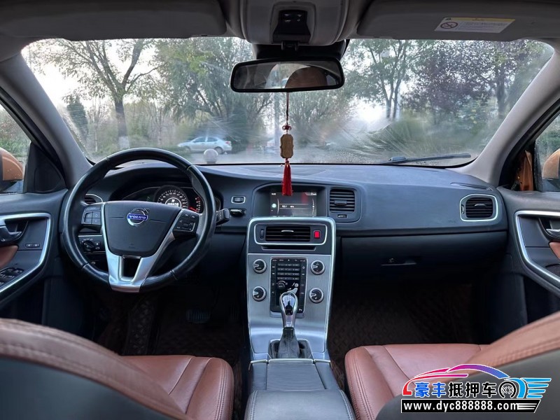 15年沃尔沃S60轿车抵押车出售