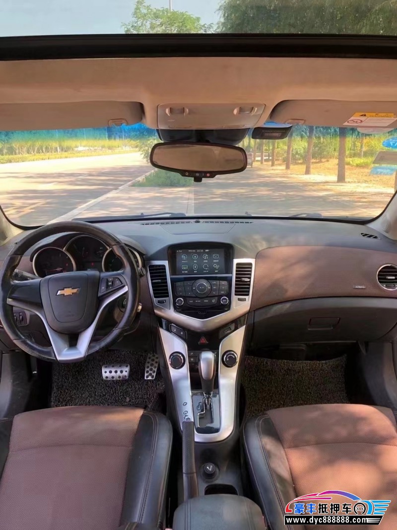 14年雪佛兰科鲁兹轿车抵押车出售