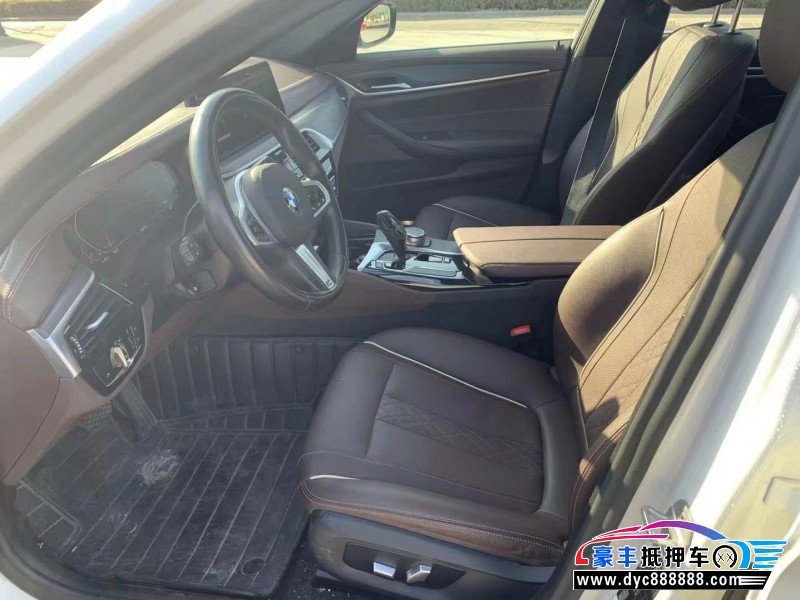 21年宝马5系轿车抵押车出售