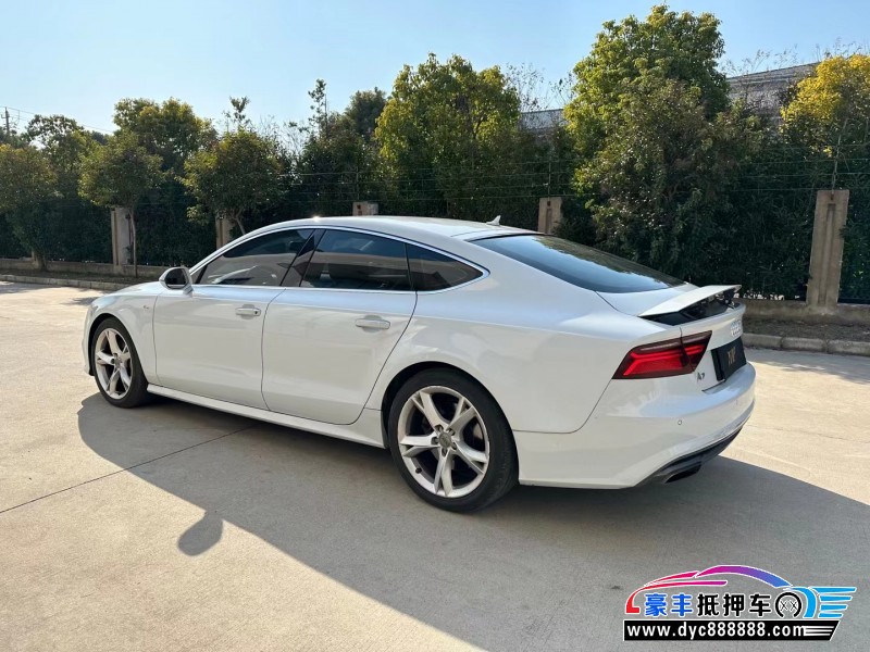 18年奥迪A7轿车抵押车出售