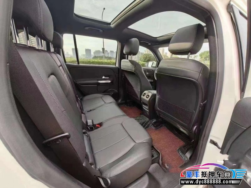 21年奔驰GLB轿车抵押车出售