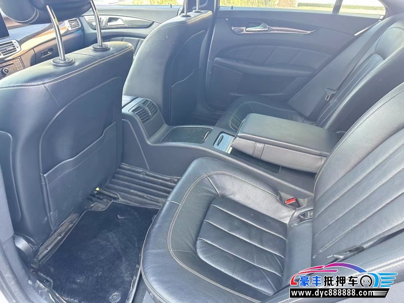 17年奔驰CLS轿车抵押车出售