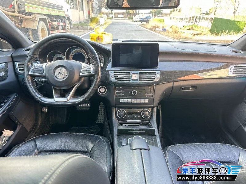 17年奔驰CLS轿车抵押车出售