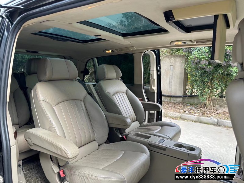 13年奔驰唯雅诺MPV抵押车出售