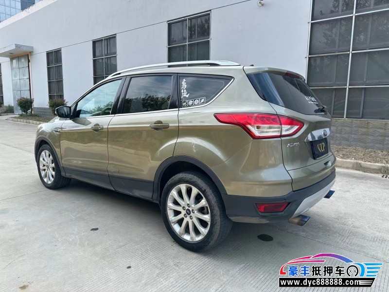 15年福特翼虎轿车抵押车出售