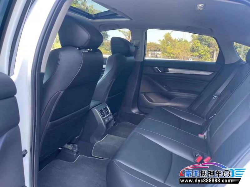 22年本田雅阁轿车抵押车出售