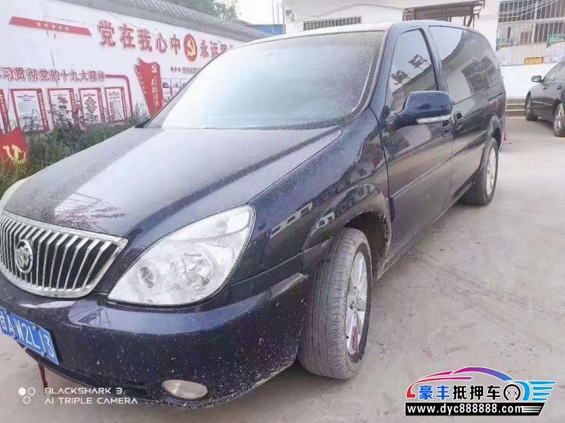 15年别克GL8轿车抵押车出售