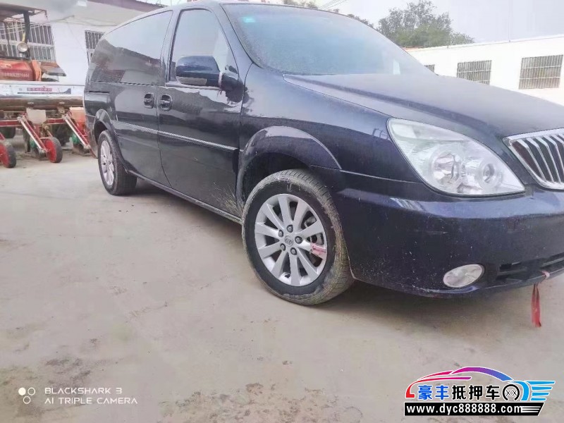 15年别克GL8轿车抵押车出售