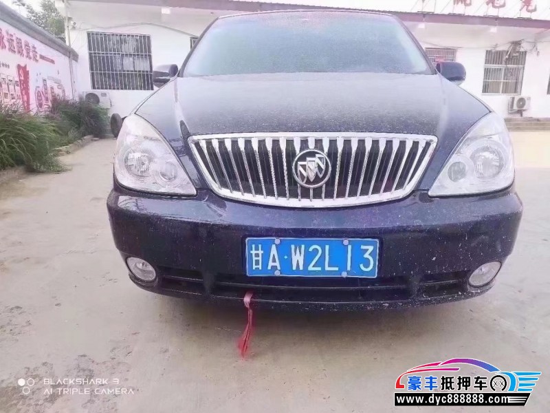 15年别克GL8轿车抵押车出售