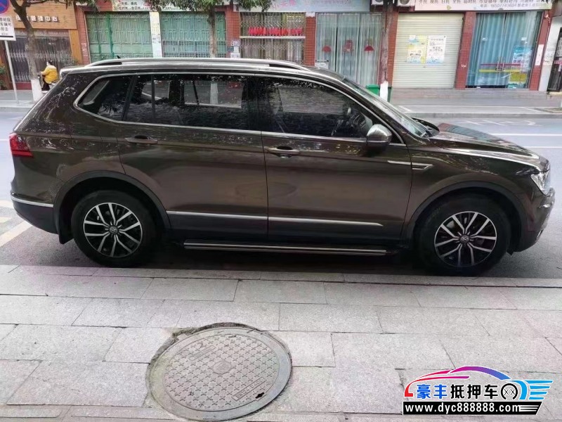 18年大众途观轿车抵押车出售