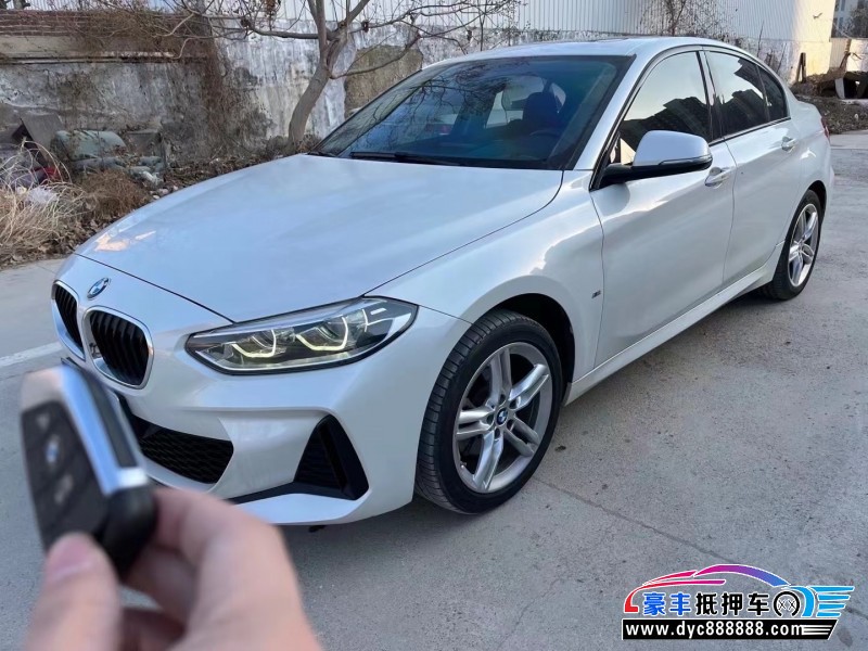 20年宝马1系轿车抵押车出售