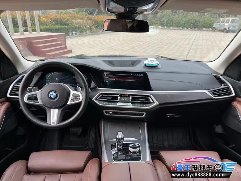 22年宝马X5SUV抵押车出售