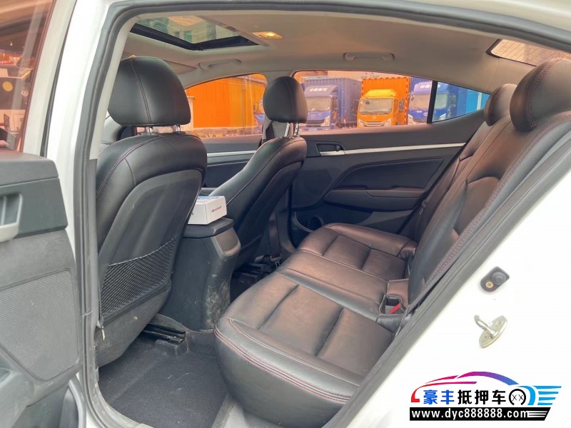 18年现代领动轿车抵押车出售