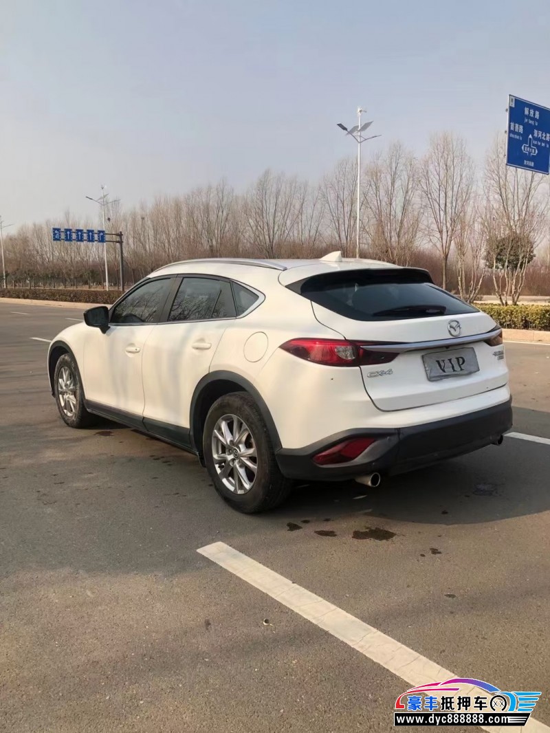 17年马自达CX-4轿车抵押车出售