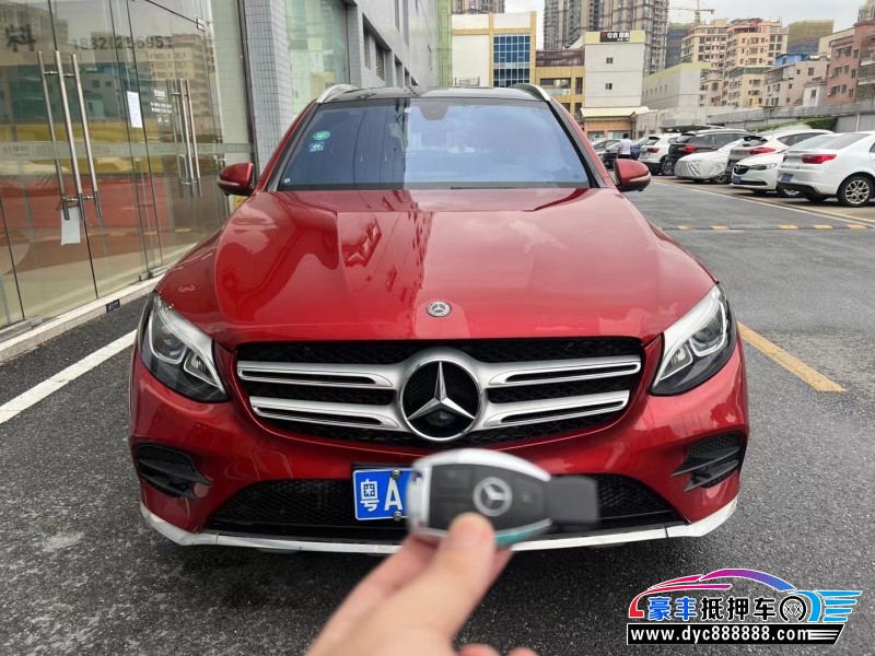 18年奔驰GLC轿车抵押车出售