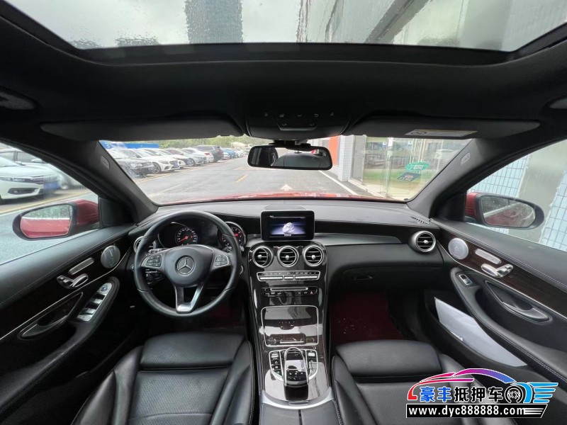 18年奔驰GLC轿车抵押车出售