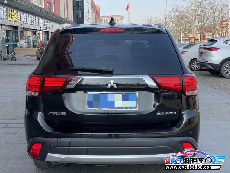 17年三菱欧蓝德轿车抵押车出售