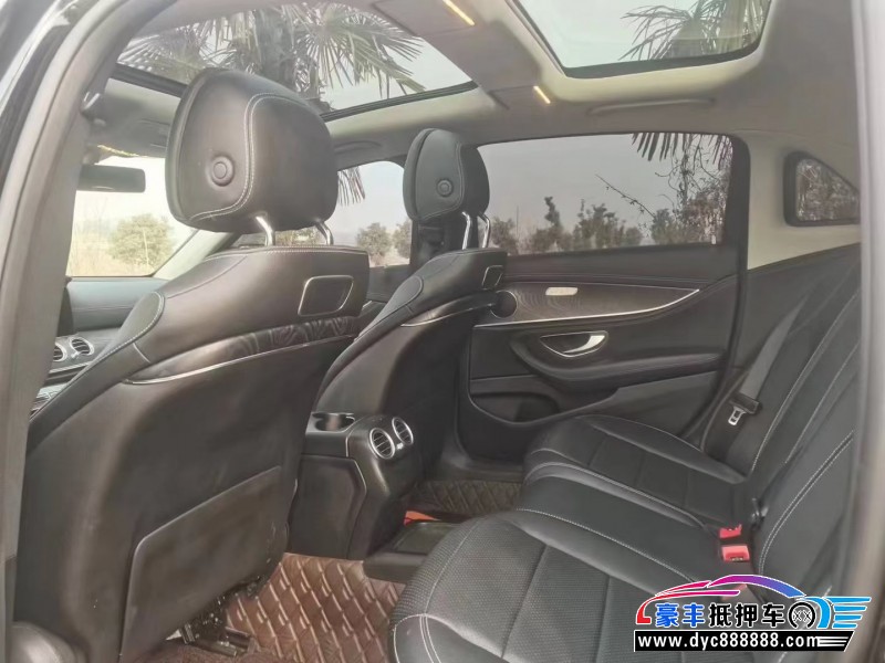 18年奔驰E轿车抵押车出售