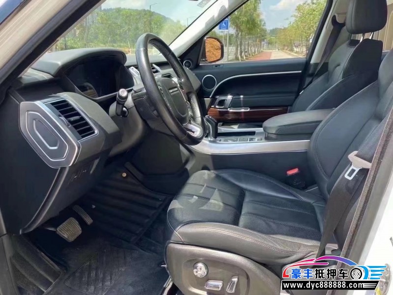 16年路虎揽胜运动轿车抵押车出售