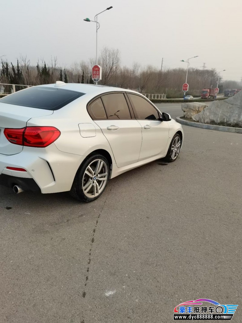 19年宝马1系轿车抵押车出售