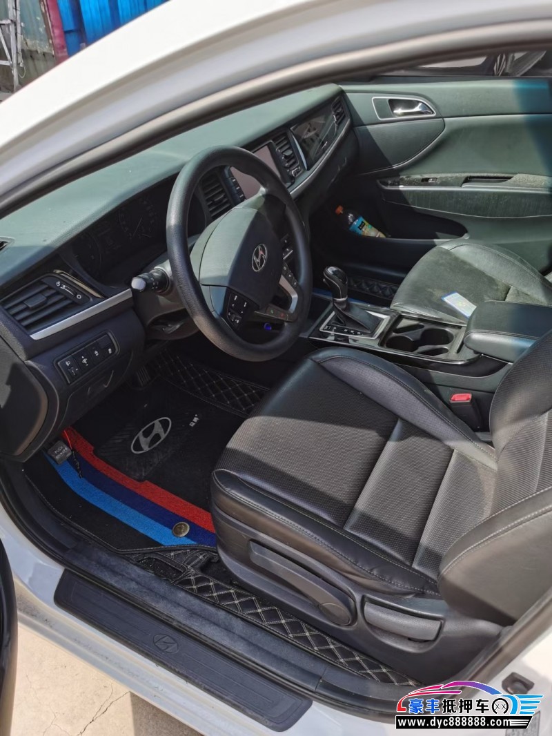 18年现代名图轿车抵押车出售