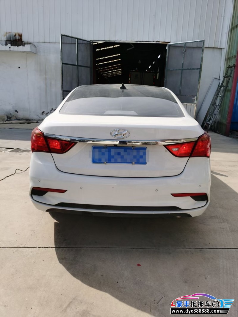 18年现代名图轿车抵押车出售