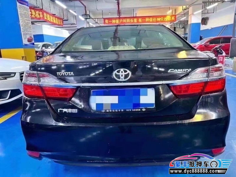 16年丰田凯美瑞轿车抵押车出售