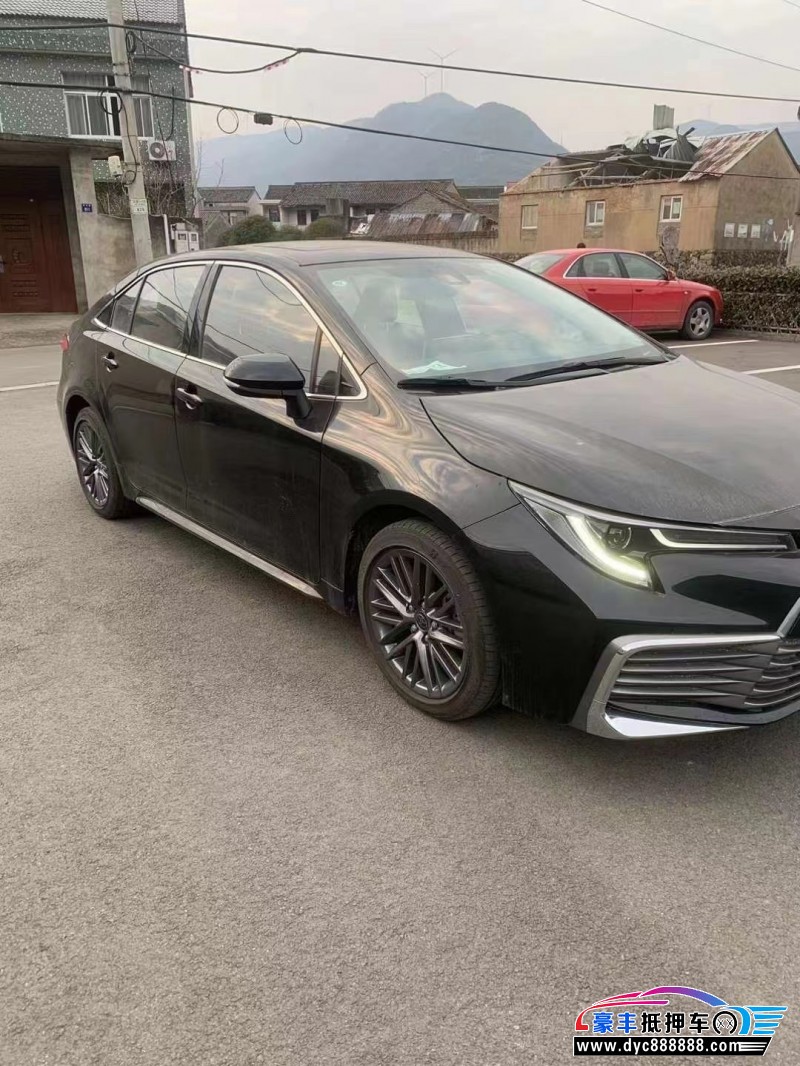 22年丰田凌尚轿车抵押车出售