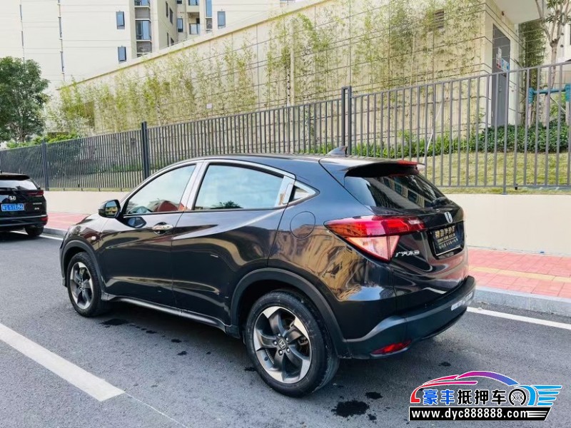 17年本田缤智轿车抵押车出售