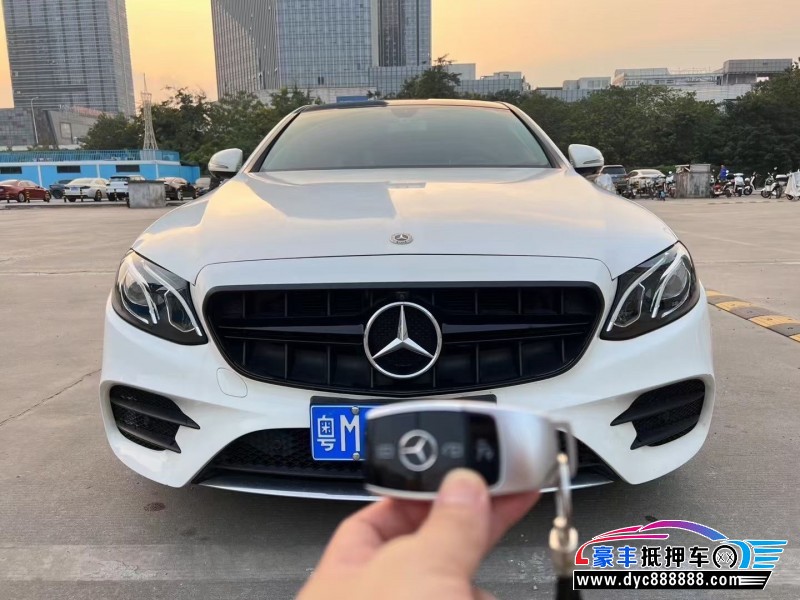 18年奔驰E轿车抵押车出售