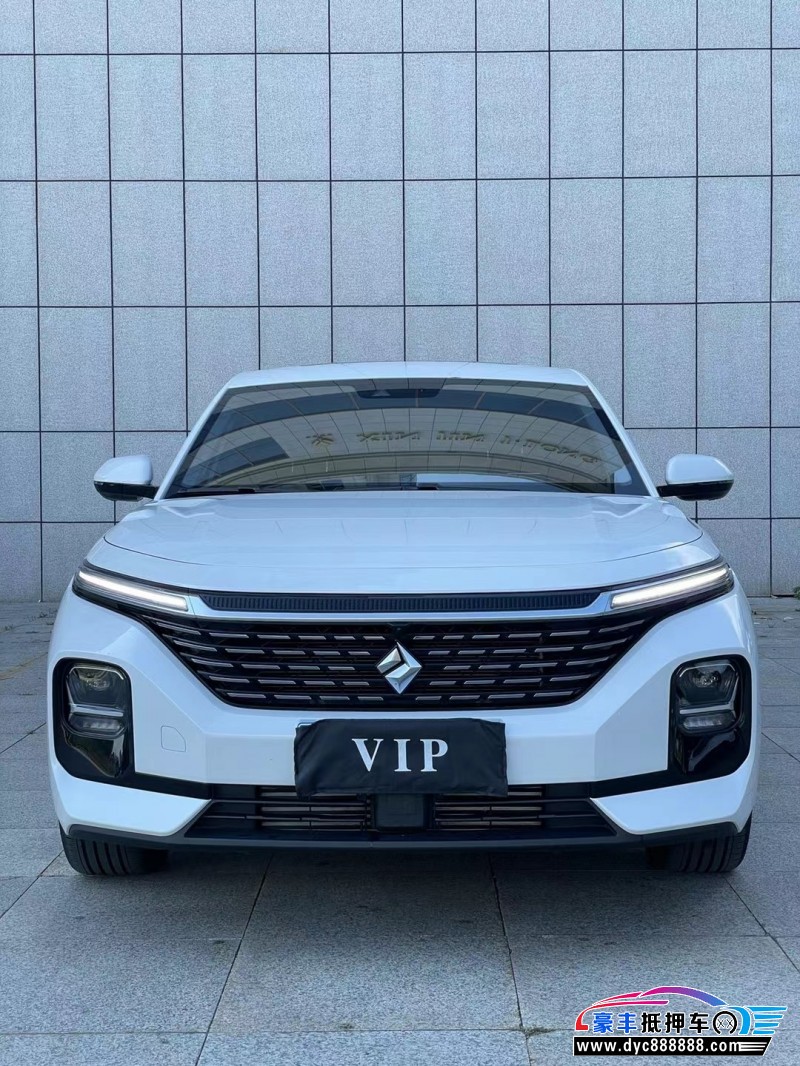 22年宝骏RC5轿车抵押车出售