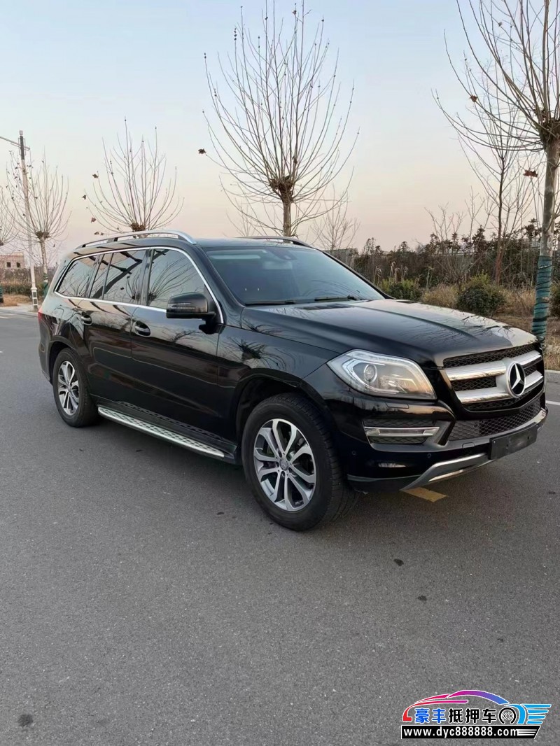 14年奔驰GL级轿车抵押车出售