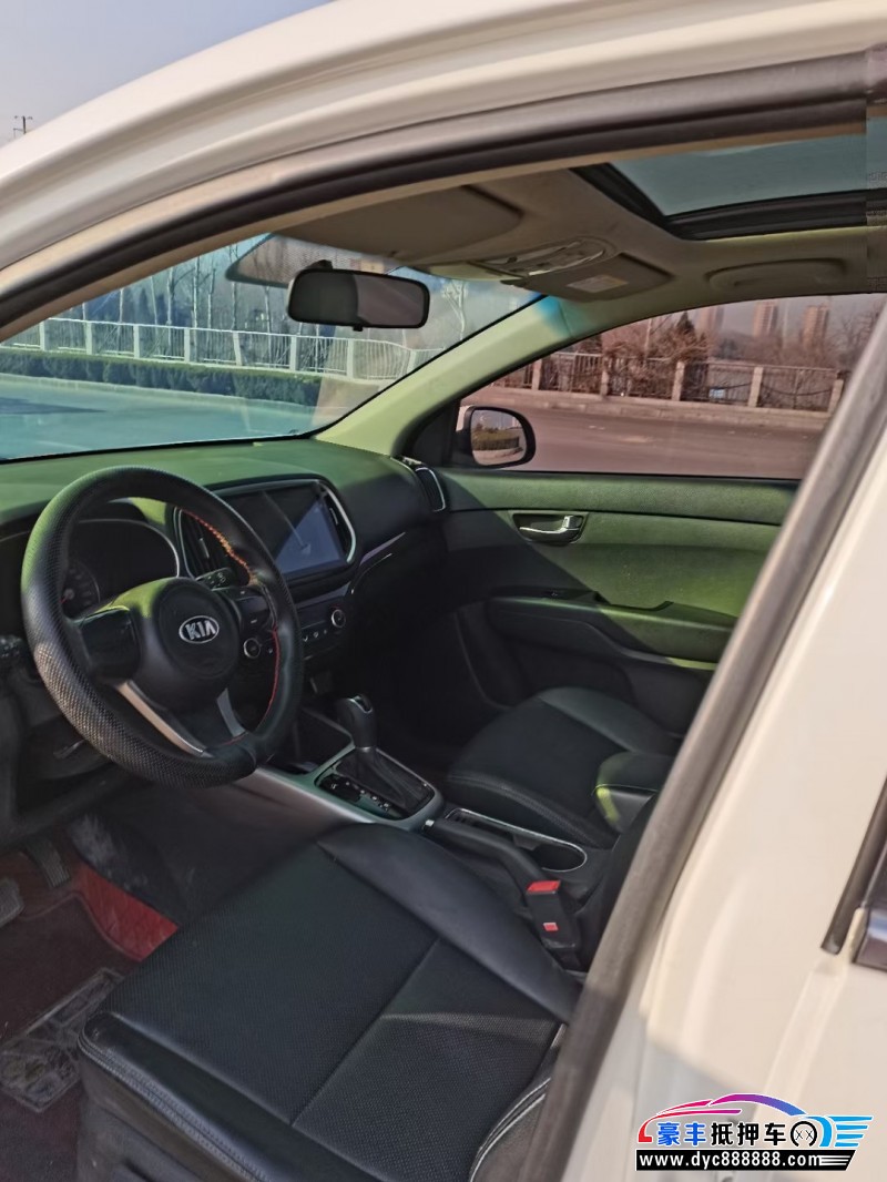 16年起亚KX3轿车抵押车出售