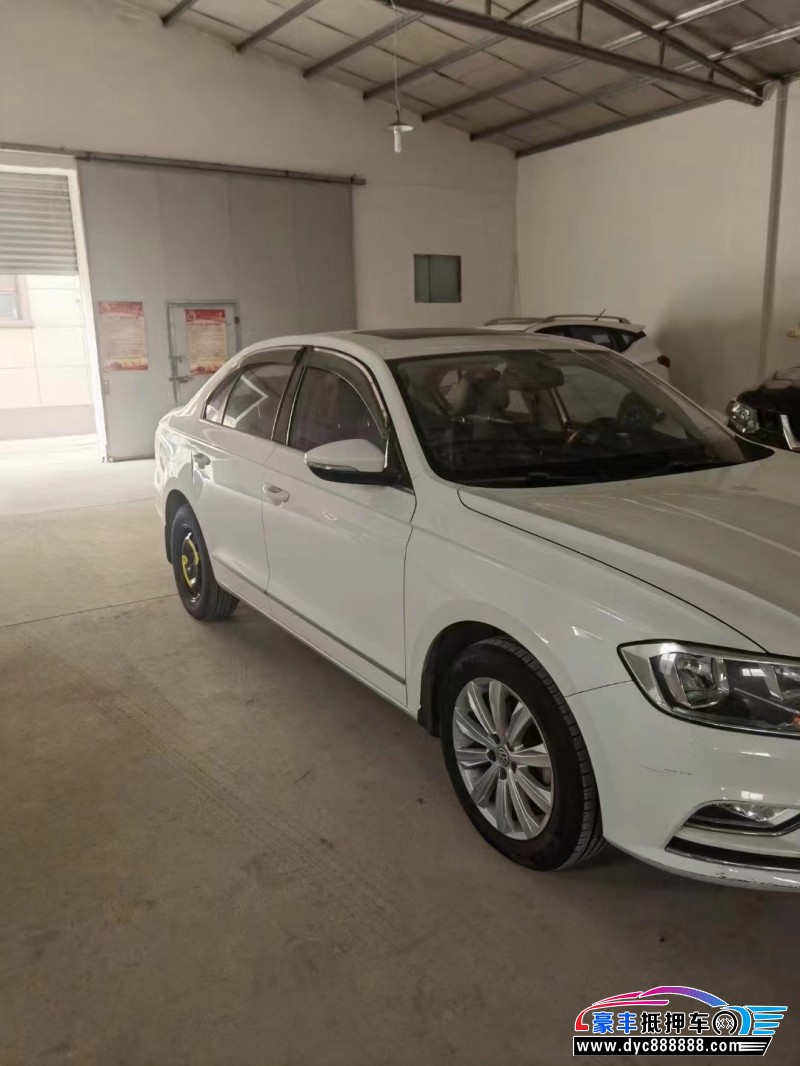 16年大众宝来轿车抵押车出售